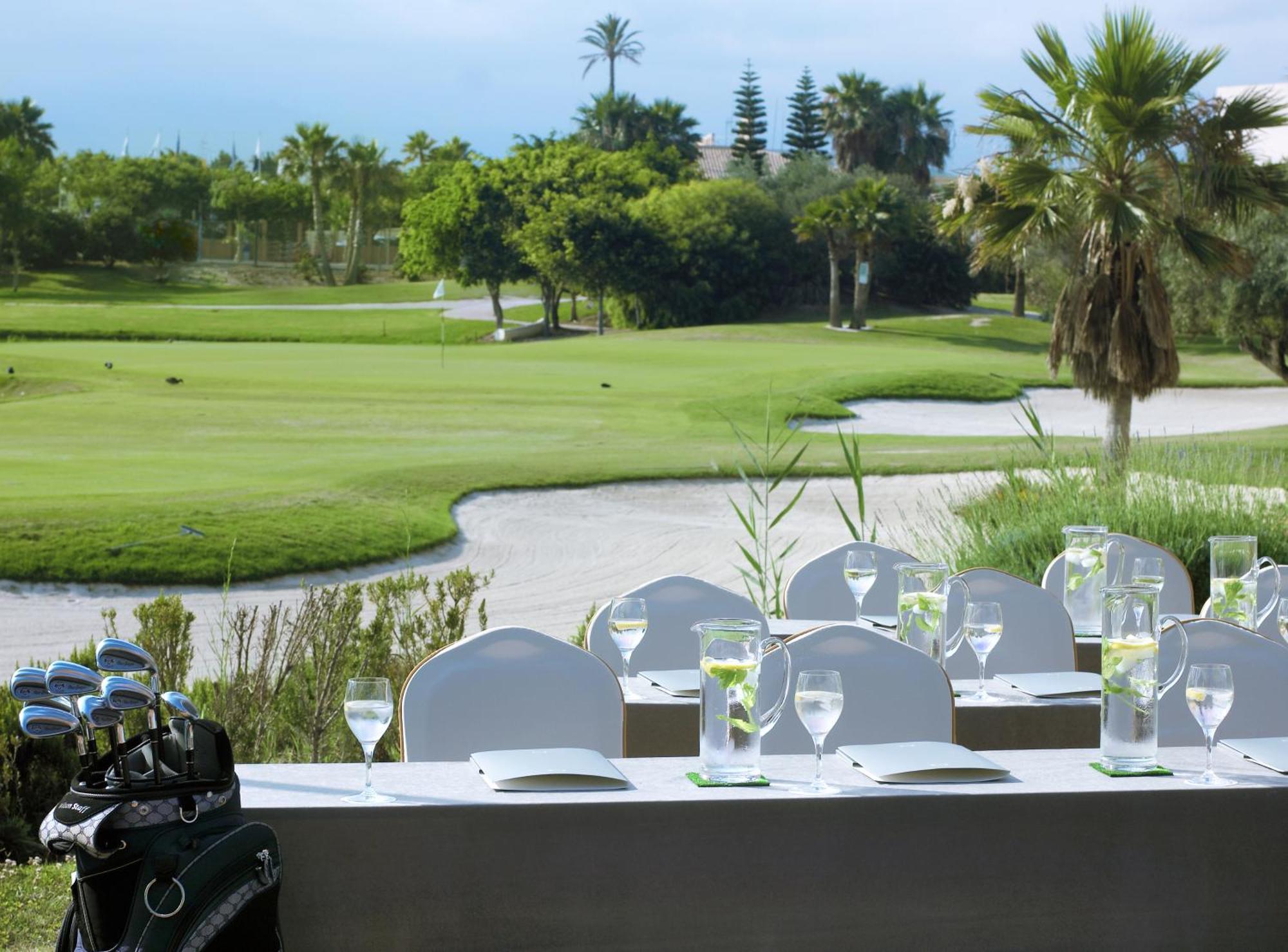 Hotel Alicante Golf المطعم الصورة